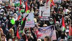 Ribuan Warga Tumpah Ruah Dalam Aksi Bela Palestina di Bandung