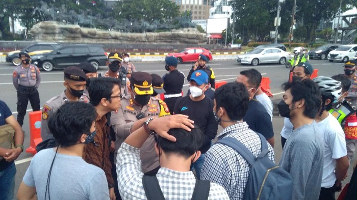 Puluhan Pesepeda Dilarang ke Istana untuk Peringati 23 Tahun Reformasi