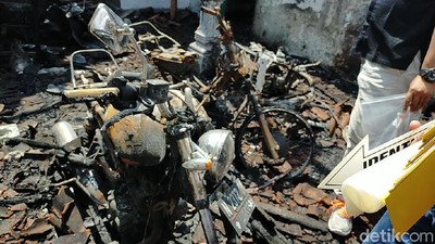 Pria di Pasuruan Ini Tega Bakar Rumah Mantan Istri