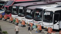 Pemerintah Provinsi DKI Jakarta kembali mengoperasikan Terminal Kampung Rambutan pasca berakhirnya peraturan larangan mudik Lebaran 2021.