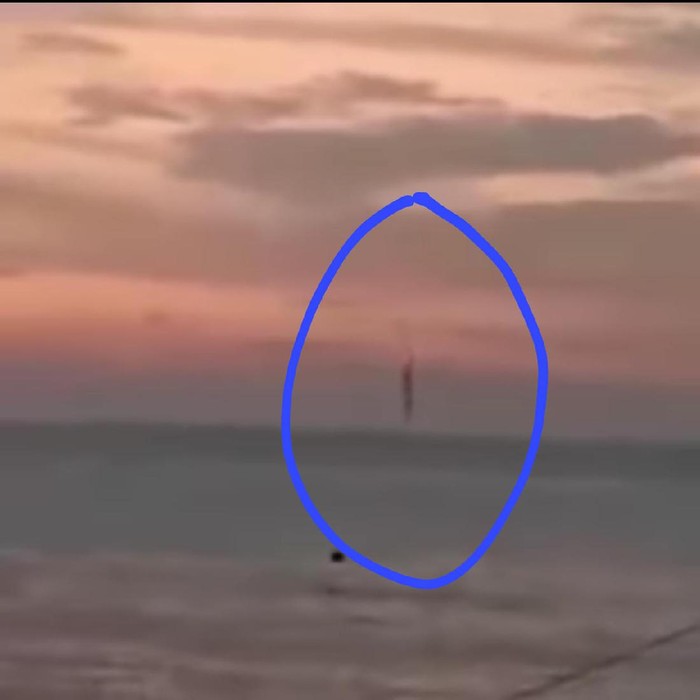 viral benda jatuh di perairan situbondo