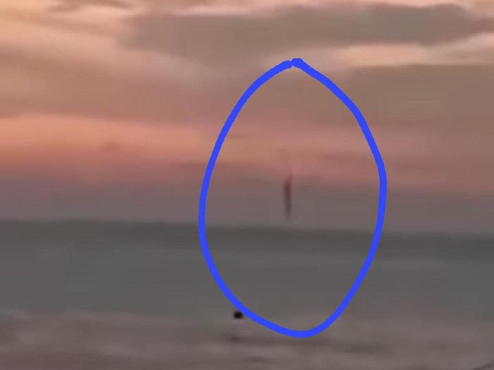 viral benda jatuh di perairan situbondo
