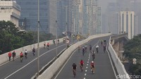 Jalan Layang Non Tol (JLNT) Kampung Melayu-Tanah Abang mulai diuji coba sebagai lintasan road bike mulai hari ini.