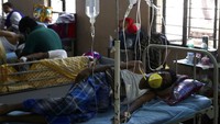 Di tengah terjangan gelombang kedua COVID-19 di India, para dokter melaporkan banyak kasus infeksi langka - yang juga dikenal dengan nama jamur hitam - pada pasien COVID-19 yang sedang menjalani penyembuhan dan mereka yang sudah sembuh. AP Photo/Mahesh Kumar A