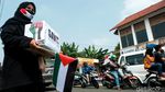 Bendera Israel Diinjak Massa Saat Aksi Bela Palestina di Tangsel
