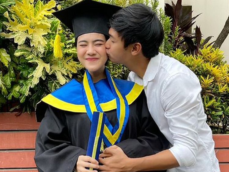 Momen 7 Artis Lulus Kuliah Saat Hamil, Felicya Angelista Hingga Rachel Vennya