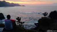 Setelah sampai di lokasi, semua kelelahan karena perjalanan akan terbayarkan dengan panorama yang menakjubkan. (Rinto Heksantoro/detkcom)