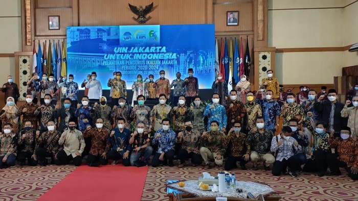 Pengurus IKALUIN Jakarta Dilantik oleh Rektor UIN Jakarta