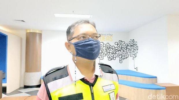 Beberapa detik kemudian pesawat Body Air tiba-tiba melaju dan menabrak Carbaratta di Bali