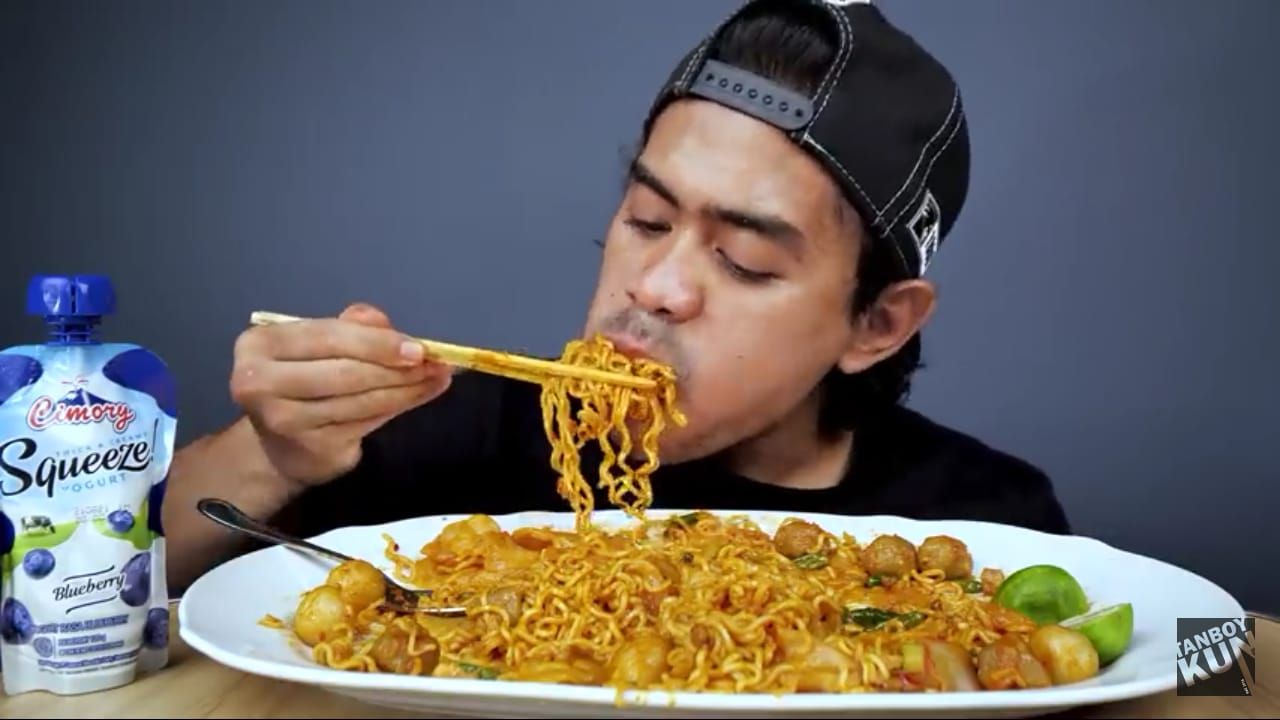 Mukbang Mie Seblak Esktra Sepiring Cabe Rawit ala Tanboy Kun