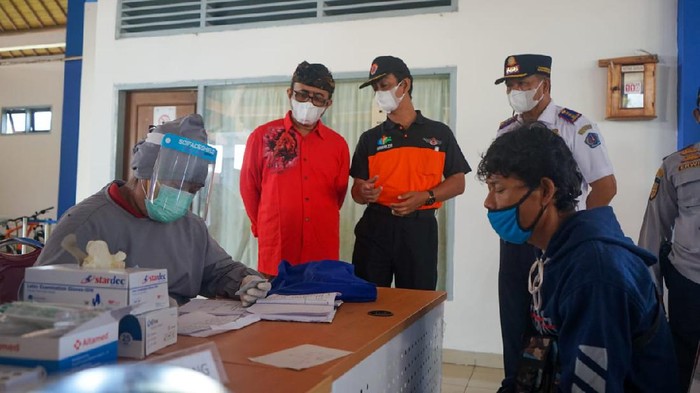 Wali Kota Denpasar I Gusti Ngurah Jaya Negara mengunjungi Terminal Tipe Mengwi di Kabupaten Badung