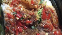 Bagi yang tinggal di daerah Margonda, tak perlu khawatir. Bisa pesan Nasi Bakar Si Boss, dengan topping daging dan lauk mercon yang bikin ngiler. Foto: Instagram Nasi Bakar Si Boss