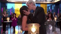 Sejak awal keduanya muncul di acara-acara, Megan Fox dan Machine Gun Kelly langsung menjadi sorotan. Dok. AP
