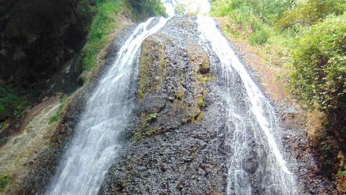 Curug Song