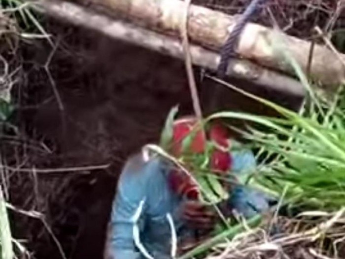 Detik-detik menegangkan evakuasi pemburu yang terjebak dalam lubang