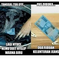 Udah seneng liat yang biru-biru eh nggak tahunya cuma kelunturan. Pranknya bikin auto gigit jari nih.. Foto: facebook.com/lucu.lucuaja.co.id