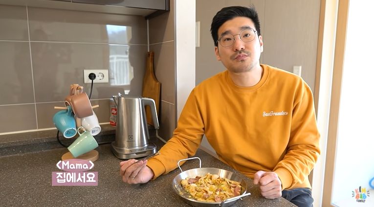 Reaksi Orang Korea Makan Seblak