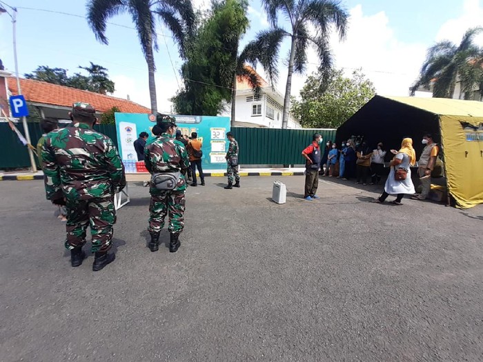 Pasien COVID-19 di RS Lapangan Indrapura
