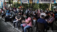 Warga di kawasan RW 01 Sunter Agung ini akan disuntik vaksin AstraZeneca.