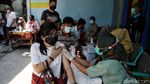Kini Giliran Warga Dapat Vaksin