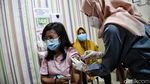 Kini Giliran Warga Dapat Vaksin