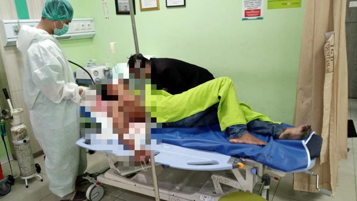 Anggota TNI, Korban pengeroyokan preman di Terminal Purabaya dirawat di rs