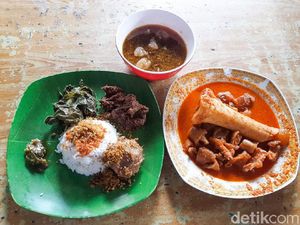 Lamak Bana! Makan Nasi Padang Pakai Asam Padeh Tunjang dan Sop Daging