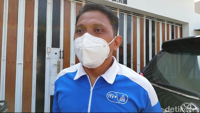 Sekretaris Kelurahan Sumber Winarno, Solo, Senin (24/5/2021).