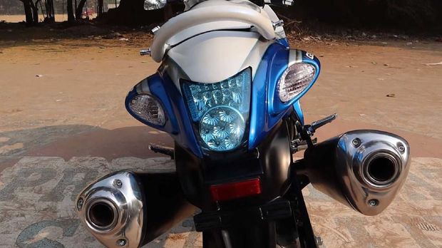 Suzuki Hayabusa dengan basis Bajaj Pulsar