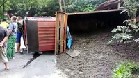 AN sopir truk mengaku mesin truknya mendadak mati saat akan mencoba melintasi tanjakan.