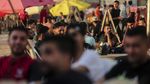Usai Gencatan Senjata, Pantai Gaza Diserbu Warga