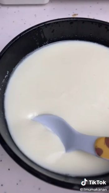 Air jahe bisa mengubah susu jadi puding bertekstur lembut.