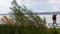 Danau ini menjadi objek wisata yang cukup ramai di Hungaria khususnya pada musim panas.   