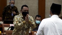 Sekilas informasi, kasus rapid test antigen bekas pertama kali terbongkar Selasa (27/8/2021) di Bandara Kualanamu, Deli Serdang, Sumatera Utara (Sumut). Perbuatan tidak terpuji itu dilakukan oleh PT Kimia Farma Diagnostika yang merupakan cucu usaha PT Kimia Farma Tbk.