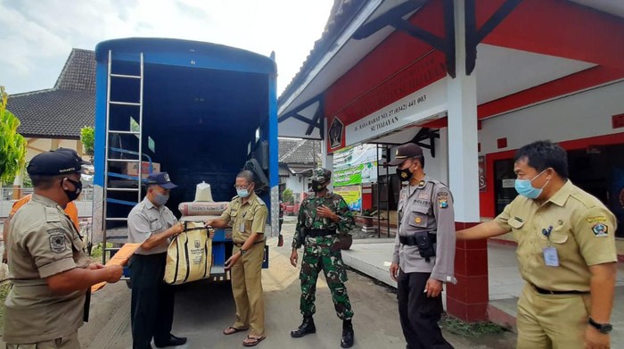 Bantuan korban gempa Malang di Blitar