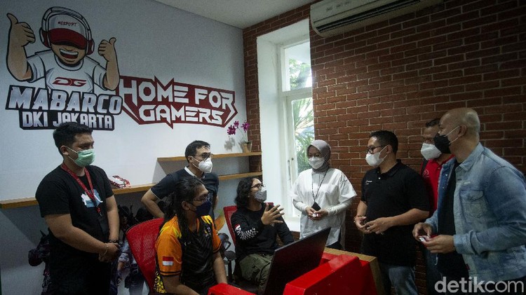 Telkomsel resmikan gedung fasilitas gaming di Matraman, Jakarta. Studio game untuk para gamers mabar ini berada di Kantor Regional Telkomsel DKI Jakarta.