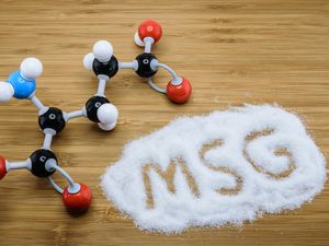 Kebanyakan Makan Micin Bisa Picu Hipertensi? Ini Penjelasan Dokter