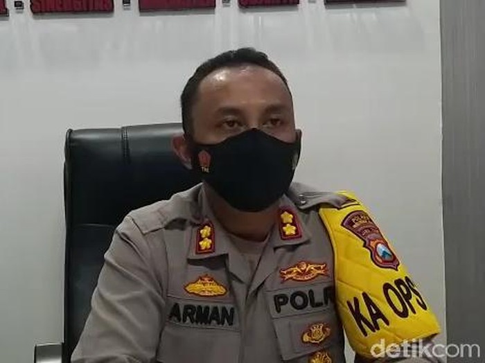 Bagus Cahyono (23) tega memukuli tunangannya, LUI (23) di sebuah restoran Jalan Panglima Sudirman, Kota Pasuruan. Apa alasannya?