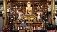 Hari Raya Waisak adalah perayaan agama Buddha yang paling penting, sekaligus termasuk bentuk refleksi ajaran Buddha. Tahun ini, Hari Raya Waisak jatuh pada Rabu, 26 Mei 2021.