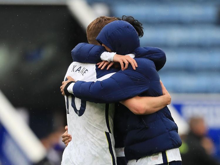 Foto: Memeluk Harry Kane