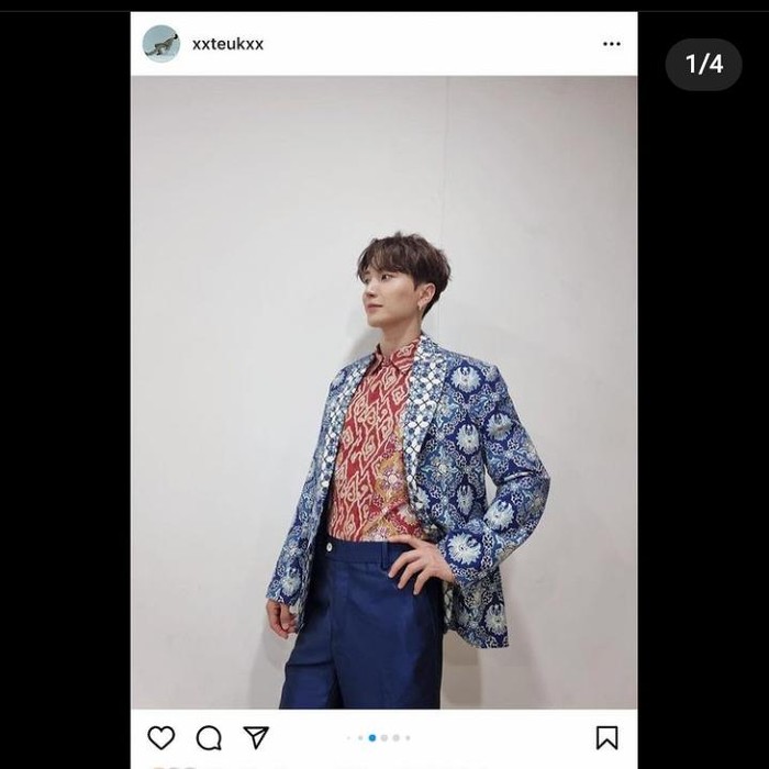 Personel Suju pakai batik Ridwan Kamil