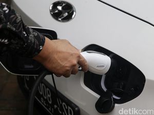 Jika Subsidi BBM Dicabut Plus Kena Pajak Tinggi, Apa Orang RI Mau Beralih ke Mobil Listrik?
