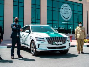 Alasan Mengejutkan Polisi Dubai Pakai Supercar Mahal, Bukan Buat Kejar Penjahat