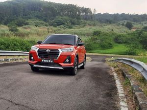 Daihatsu Recall Rocky 9.378 Unit: Mobil Konsumen Bunyi setelah Hajar Lubang di Jalan