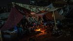 Warga Gaza Bangun Tenda di Atas Reruntuhan Bangunan
