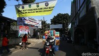 Warga satu RT yang positif Corona bersamaan itu diduga tertular saat silaturahmi Lebaran.