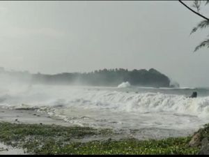 BMKG Keluarkan Peringatan Dini Banjir Pesisir 7 Wilayah di Sulsel