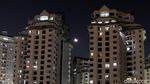 Cakrawala Gerhana Bulan Pada Simbol Ikonik Jakarta