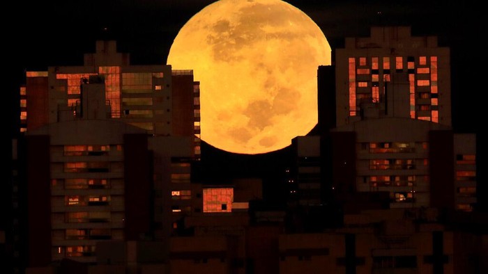 Gerhana Bulan Total Super Blood Moon