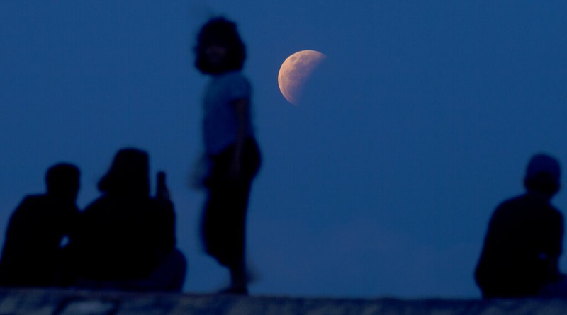 Gerhana Bulan Total Super Blood Moon